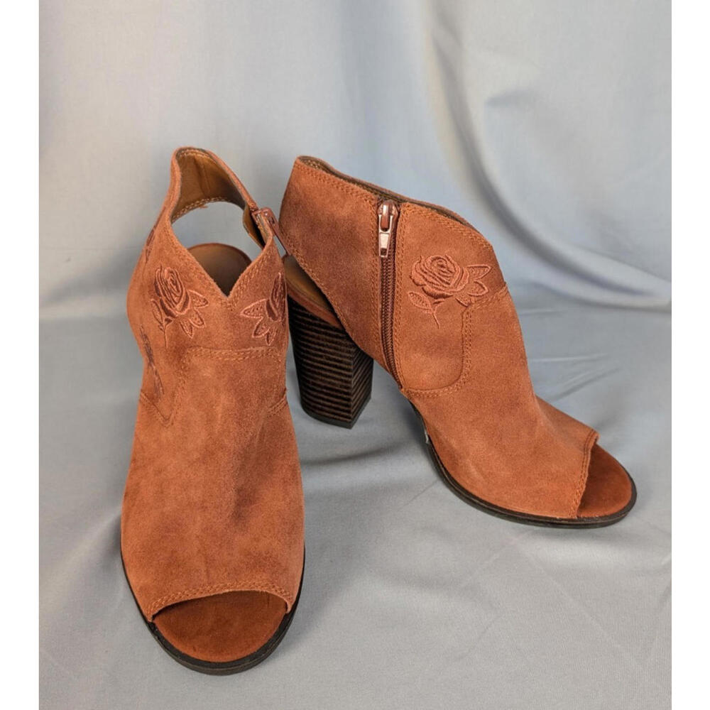 Lucky Brand NWOT Rust Suede Leather Embroidered Zip Ankle Shoeties sz 8/38